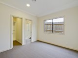 https://images.listonce.com.au/custom/160x/listings/2115-mount-view-parade-croydon-vic-3136/310/01525310_img_10.jpg?eBj1PxFXw-M