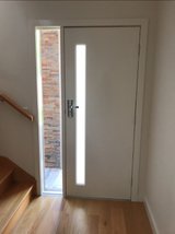 https://images.listonce.com.au/custom/160x/listings/21167-main-road-eltham-vic-3095/470/01722470_img_05.jpg?HYj1xc6M4LA