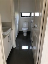 https://images.listonce.com.au/custom/160x/listings/21167-main-road-eltham-vic-3095/470/01722470_img_12.jpg?qw5ZhWattX0