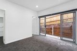 https://images.listonce.com.au/custom/160x/listings/21186-main-road-eltham-vic-3095/866/01947866_img_05.jpg?xHj1kN8ruPY