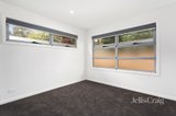 https://images.listonce.com.au/custom/160x/listings/21186-main-road-eltham-vic-3095/866/01947866_img_06.jpg?CCTWAPUEt0A