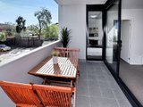 https://images.listonce.com.au/custom/160x/listings/21195-ormond-road-elwood-vic-3184/485/01794485_img_02.jpg?zq1X-xiaufk
