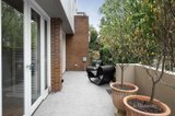 https://images.listonce.com.au/custom/160x/listings/212-14-auburn-road-hawthorn-vic-3122/462/01324462_img_10.jpg?ppptaAH4uAA