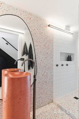 https://images.listonce.com.au/custom/160x/listings/212-6-new-street-richmond-vic-3121/482/01779482_img_07.jpg?xkzW6oAMReU