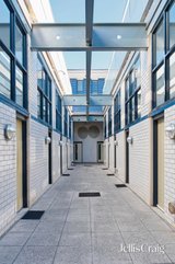 https://images.listonce.com.au/custom/160x/listings/212-6-new-street-richmond-vic-3121/482/01779482_img_09.jpg?yU_RMLyFMa4