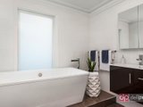 https://images.listonce.com.au/custom/160x/listings/212-barlow-street-port-melbourne-vic-3207/188/01087188_img_08.jpg?HcqrnLeilsk