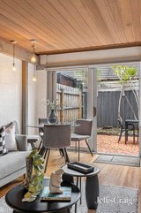 https://images.listonce.com.au/custom/160x/listings/212-ebden-avenue-black-rock-vic-3193/827/01990827_img_09.jpg?LIp8vVTWZh4