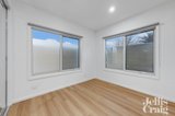 https://images.listonce.com.au/custom/160x/listings/212-esmale-street-strathmore-vic-3041/430/01723430_img_10.jpg?G77JkjVc4iA