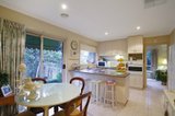 https://images.listonce.com.au/custom/160x/listings/212-exeter-street-lake-wendouree-vic-3350/063/01598063_img_08.jpg?BVntD7-JM8o