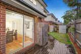 https://images.listonce.com.au/custom/160x/listings/212-frankcom-street-blackburn-vic-3130/871/00900871_img_10.jpg?ZaDYPayFkns