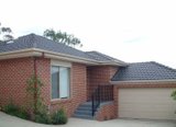 https://images.listonce.com.au/custom/160x/listings/212-glen-court-glen-waverley-vic-3150/174/01622174_img_05.jpg?c34W7hkyTHo