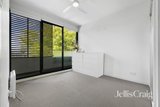 https://images.listonce.com.au/custom/160x/listings/212-gordon-street-elsternwick-vic-3185/159/01876159_img_07.jpg?MaZgwL4wAvA