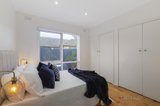 https://images.listonce.com.au/custom/160x/listings/212-maverston-street-glen-iris-vic-3146/313/00937313_img_07.jpg?ji93mWPEvRU