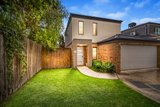 https://images.listonce.com.au/custom/160x/listings/212-short-street-vermont-vic-3133/806/01683806_img_01.jpg?fdEgp94Ut9s
