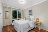 https://images.listonce.com.au/custom/160x/listings/212-view-road-glen-waverley-vic-3150/172/01659172_img_08.jpg?ic1p9twBh-M
