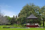 https://images.listonce.com.au/custom/160x/listings/212-wattle-valley-road-canterbury-vic-3126/439/01822439_img_11.jpg?GGp3Od1fjPI