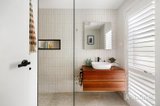 https://images.listonce.com.au/custom/160x/listings/2121-yallambie-road-macleod-vic-3085/912/01990912_img_13.jpg?BRKiLf91BvA