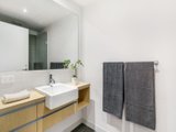 https://images.listonce.com.au/custom/160x/listings/212150-peel-street-north-melbourne-vic-3051/685/00391685_img_08.jpg?_87Ko1eSURE