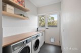 https://images.listonce.com.au/custom/160x/listings/2123-esther-crescent-mooroolbark-vic-3138/676/01899676_img_12.jpg?1IVN7f01_Uc