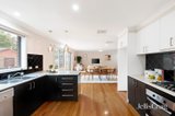 https://images.listonce.com.au/custom/160x/listings/2123-lincoln-road-croydon-vic-3136/563/01852563_img_08.jpg?526T60AIlcc