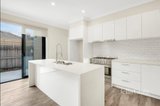 https://images.listonce.com.au/custom/160x/listings/2124-scott-grove-kingsbury-vic-3083/946/01875946_img_02.jpg?bAsgz0kxTL4