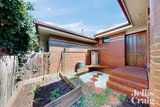 https://images.listonce.com.au/custom/160x/listings/2127-ogilvie-street-essendon-vic-3040/707/01621707_img_10.jpg?GHh4jkynyls