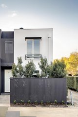 https://images.listonce.com.au/custom/160x/listings/2127-victoria-street-brunswick-east-vic-3057/608/01559608_img_02.jpg?lnPVCRHSTLk