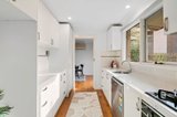 https://images.listonce.com.au/custom/160x/listings/21287-burke-road-kew-vic-3101/617/01549617_img_03.jpg?lUX0HkOQllE