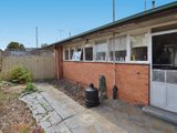 https://images.listonce.com.au/custom/160x/listings/2129-barrabool-road-highton-vic-3216/034/01699034_img_04.jpg?Rv1w5Ld55MU