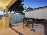 https://images.listonce.com.au/custom/160x/listings/213-arlington-street-ringwood-vic-3134/688/00620688_img_10.jpg?2q236bc9i64