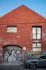 https://images.listonce.com.au/custom/160x/listings/213-eastment-street-northcote-vic-3070/245/01439245_img_02.jpg?rS9x7aQ3CMU