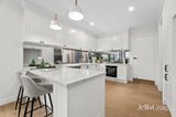 https://images.listonce.com.au/custom/160x/listings/213-heany-street-mount-waverley-vic-3149/951/01956951_img_06.jpg?yf1vbR0-vcQ