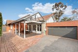 https://images.listonce.com.au/custom/160x/listings/213-napier-street-essendon-vic-3040/816/01563816_img_09.jpg?yffbvWZcvWk