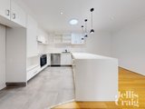 https://images.listonce.com.au/custom/160x/listings/213-sunderland-avenue-ashburton-vic-3147/638/01737638_img_04.jpg?2BT7CBEt59g