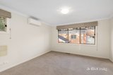 https://images.listonce.com.au/custom/160x/listings/213-sylvan-street-montmorency-vic-3094/600/01717600_img_05.jpg?Lurld5AaZMw
