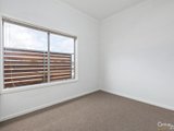 https://images.listonce.com.au/custom/160x/listings/213-tom-roberts-parade-point-cook-vic-3030/353/01613353_img_09.jpg?zPHF1akDK8M