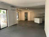 https://images.listonce.com.au/custom/160x/listings/213-urquhart-street-woodend-vic-3442/831/01641831_img_05.jpg?P31oOLsBXZU