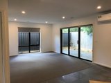 https://images.listonce.com.au/custom/160x/listings/213-urquhart-street-woodend-vic-3442/831/01641831_img_16.jpg?b_lBIbvxlqg