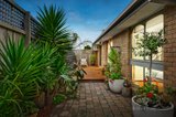 https://images.listonce.com.au/custom/160x/listings/213-westbrook-street-kew-east-vic-3102/974/00518974_img_08.jpg?P59GOe1TeFg