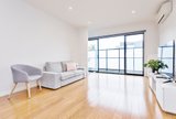 https://images.listonce.com.au/custom/160x/listings/2132-pascoe-vale-road-moonee-ponds-vic-3039/671/01717671_img_01.jpg?7eWpltONQjo