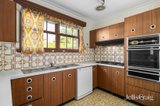 https://images.listonce.com.au/custom/160x/listings/2134-barkers-road-hawthorn-vic-3122/076/01908076_img_05.jpg?FImxrvL1MHk