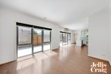 https://images.listonce.com.au/custom/160x/listings/2134-cooper-street-essendon-vic-3040/226/01822226_img_07.jpg?JKf2Hb7Vnqk