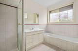 https://images.listonce.com.au/custom/160x/listings/21379-centre-road-clayton-vic-3168/133/01948133_img_04.jpg?rtci-7UshuY