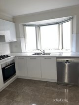https://images.listonce.com.au/custom/160x/listings/214-16-ramsden-street-clifton-hill-vic-3068/720/01947720_img_13.jpg?Bl1xXEbwE6w