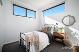 https://images.listonce.com.au/custom/160x/listings/214-brooksbank-court-black-hill-vic-3350/902/01773902_img_10.jpg?Ha_COYSKYME