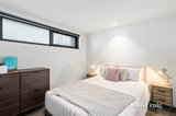 https://images.listonce.com.au/custom/160x/listings/214-burnley-street-richmond-vic-3121/516/01880516_img_05.jpg?dITvPVkAnDE
