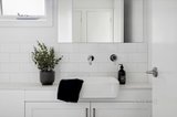 https://images.listonce.com.au/custom/160x/listings/214-carlisle-street-woodend-vic-3442/832/01897832_img_12.jpg?oWlXNEtD0Ww