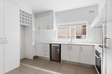 https://images.listonce.com.au/custom/160x/listings/214-chapel-street-st-kilda-vic-3182/944/01947944_img_07.jpg?Qtc0f-9K3-Y