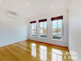 https://images.listonce.com.au/custom/160x/listings/214-clements-street-bentleigh-east-vic-3165/878/01567878_img_08.jpg?NVZXAd_BR8A