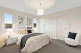 https://images.listonce.com.au/custom/160x/listings/214-leslie-street-donvale-vic-3111/101/00112101_img_06.jpg?9hCwvY5fOWc